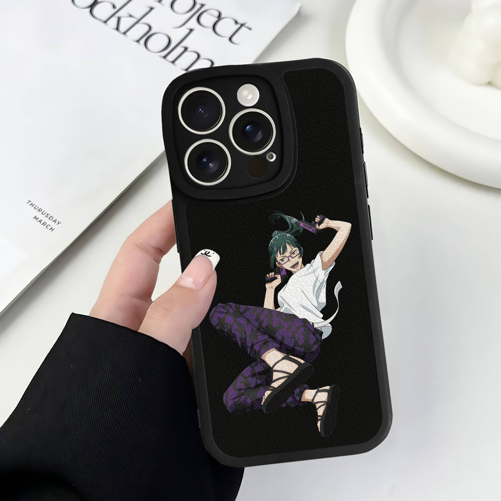 （画像用） 呪術廻戦 Jujutsu Kaisen 【iPhone 16シリーズ対応】シリコンスマホケース（レザー調） 材質：シリコン